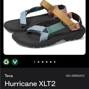 Hurricane XL2 Teva women’s 8 like new